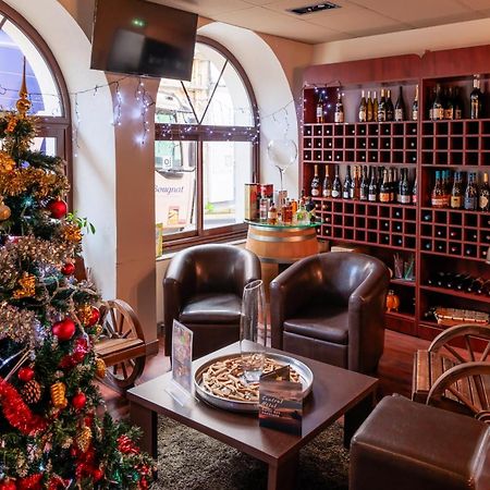 Logis Central Hotel - Restaurant & Spa Bort-les-Orgues Esterno foto