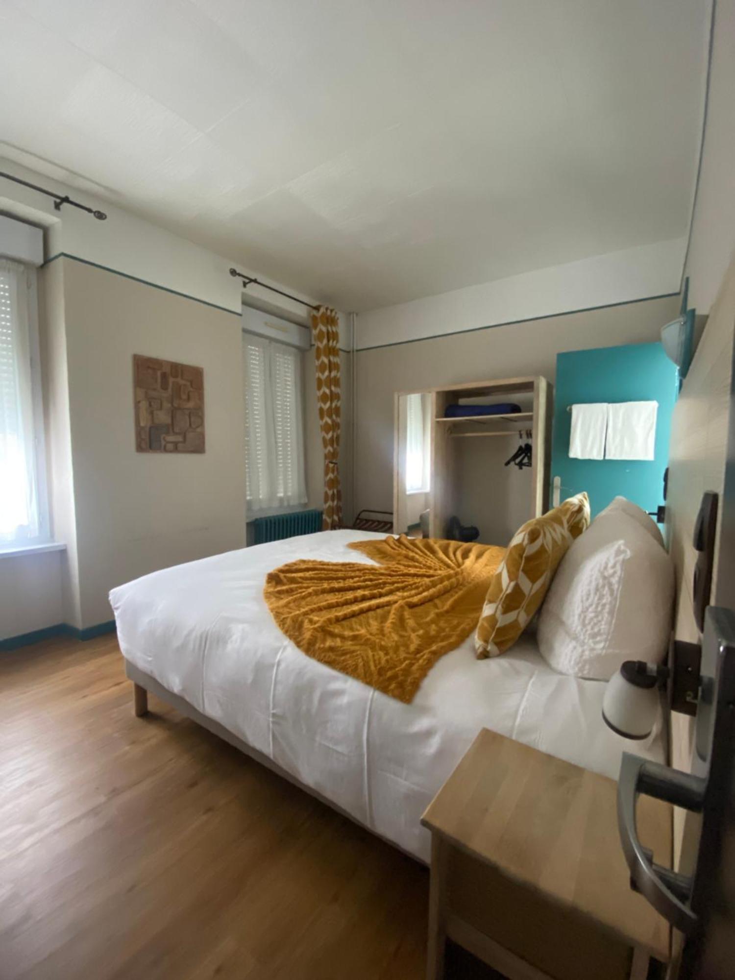 Logis Central Hotel - Restaurant & Spa Bort-les-Orgues Esterno foto