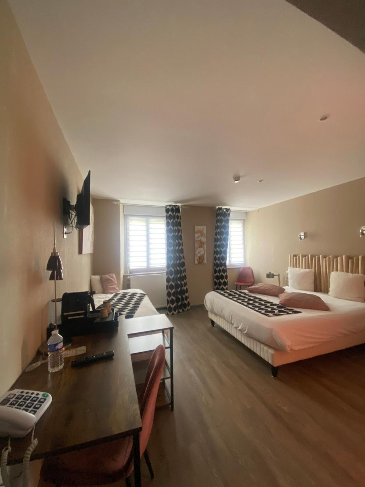 Logis Central Hotel - Restaurant & Spa Bort-les-Orgues Esterno foto