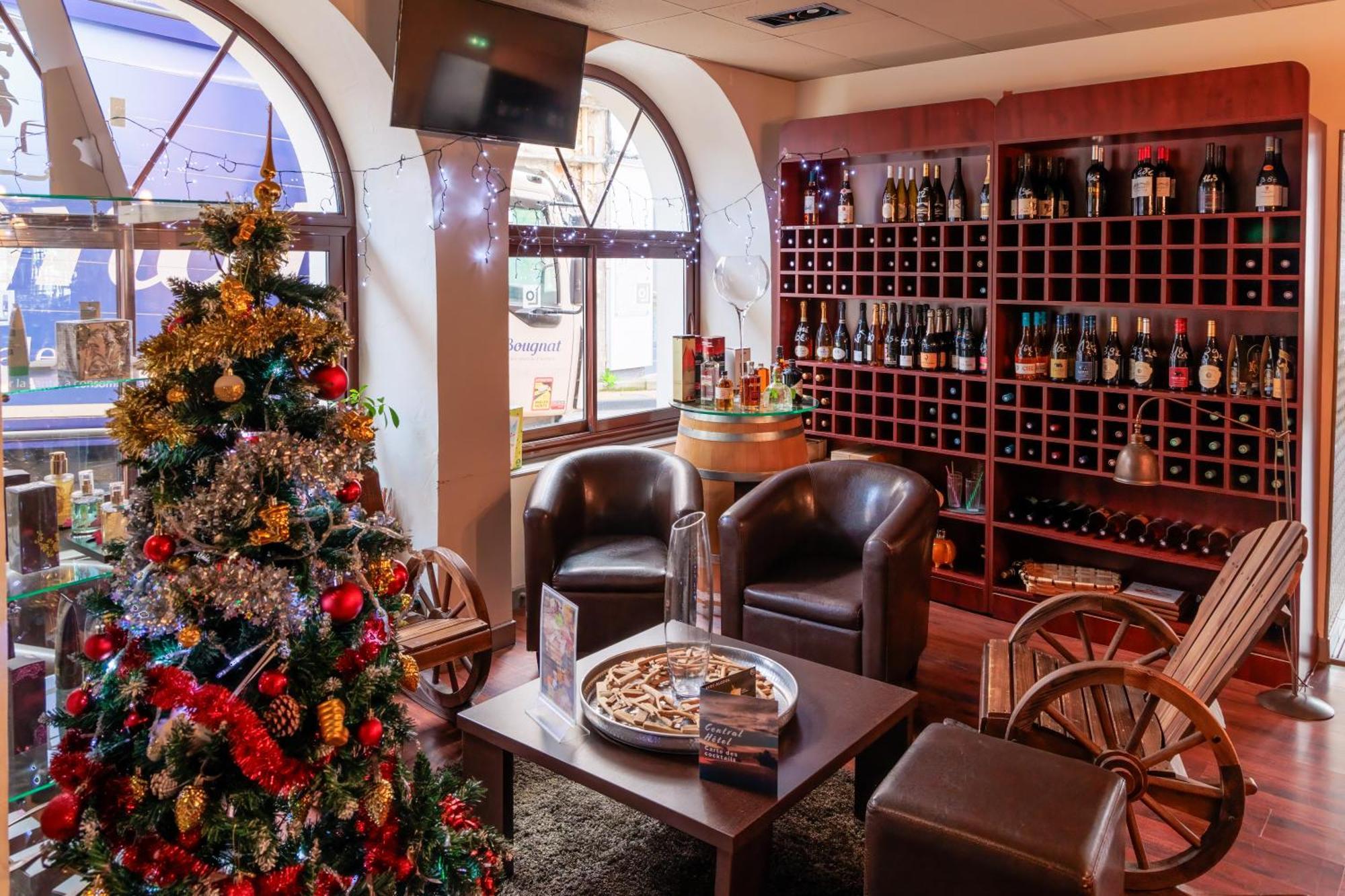 Logis Central Hotel - Restaurant & Spa Bort-les-Orgues Esterno foto